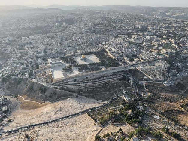 耶路撒冷上空的观光飞行